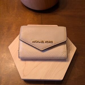 Michael Kors Grey & Off White Leather Coin/Keyholder
